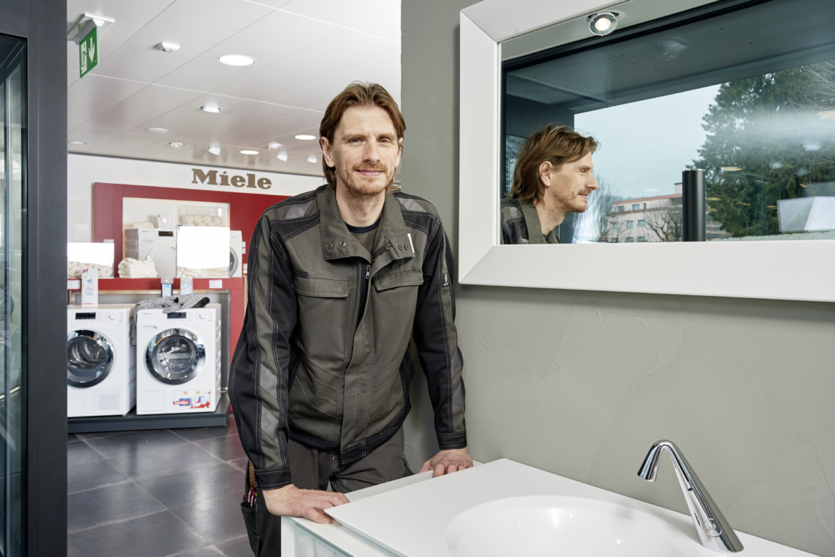 Emmanuel Ferrari, Menuisier-poseur cuisine et salle de bain