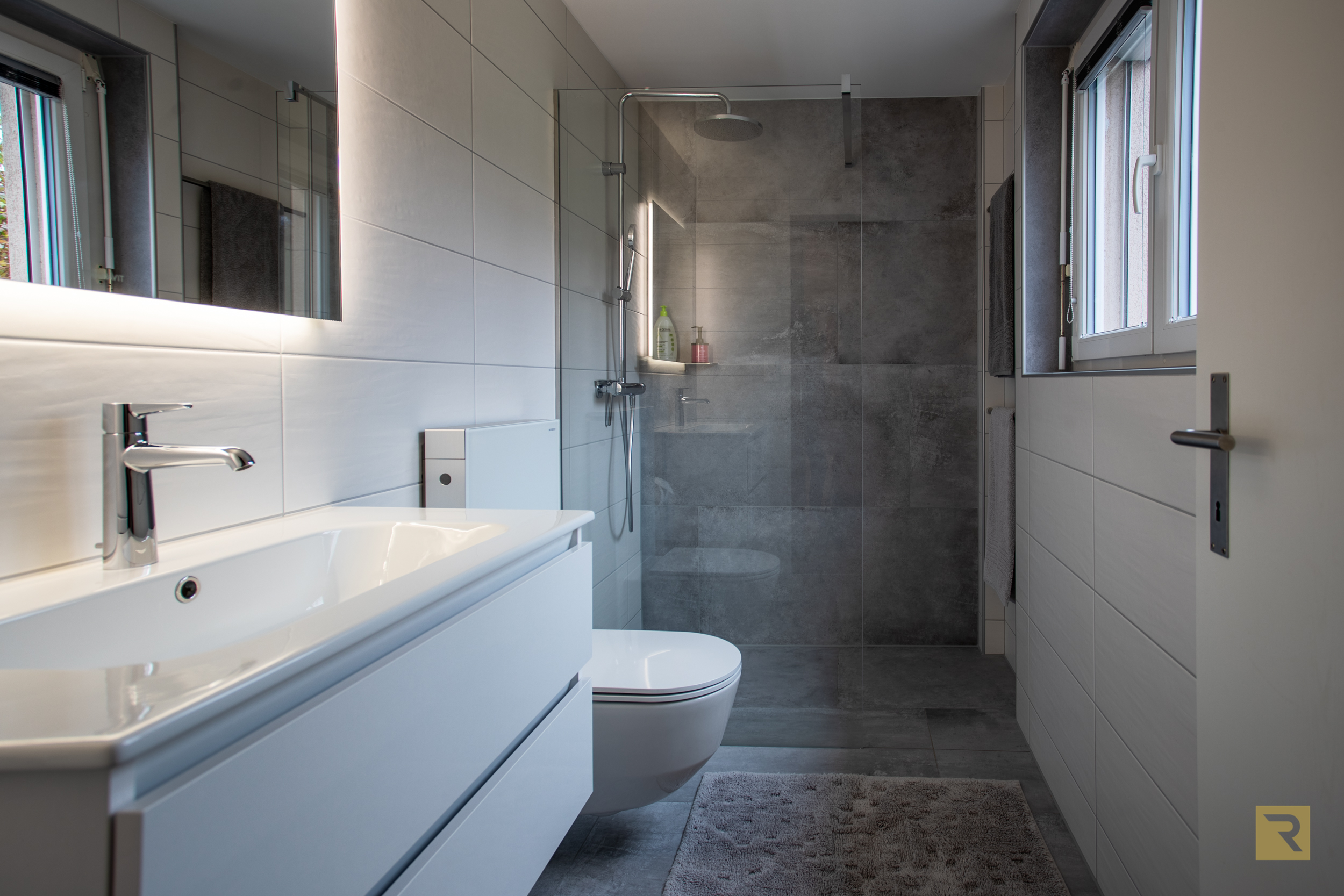 Salle de bain élégante et moderne